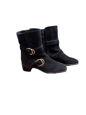 Stuart Weitzman Britain Suede Stack Heel Booties. Like New. Size 7.5